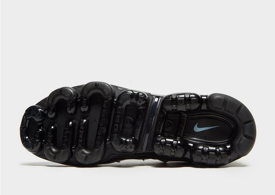 Nike air vapormax plus jd sports hotsell