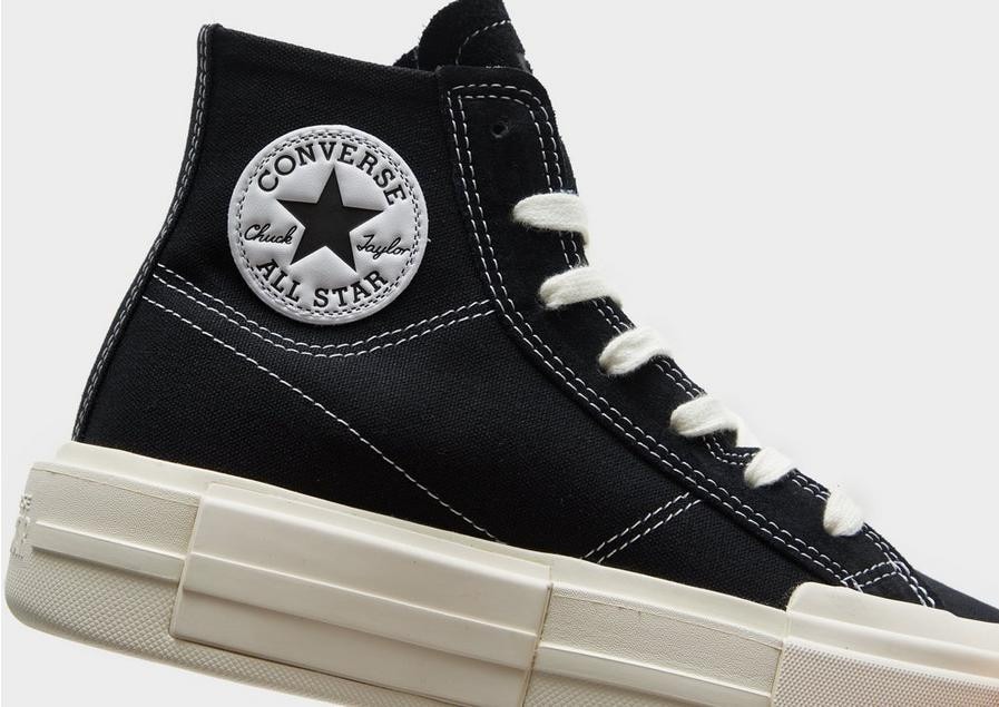 Converse Chuck Taylor All Star Cruise Women s Platform Boots A04689C