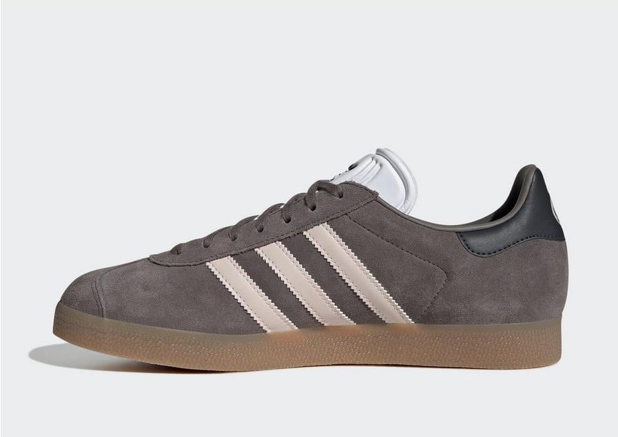 adidas Gazelle Rekive Men s Shoes Brown IH2631