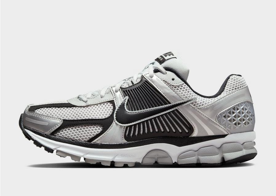 Nike mens air zoom vomero best sale